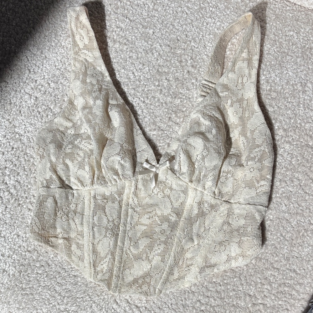 Chic Cream Lace Camisole Top